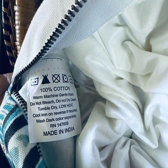 NWT Bunglo Shay Spaniola Boho Chic Down Filled Decorative Accent Pillow - Picture 6 of 8